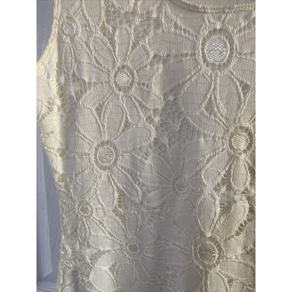 Tiana B Size Small White Floral Lace Dress, In Beautiful Condition! - Picture 2 of 4